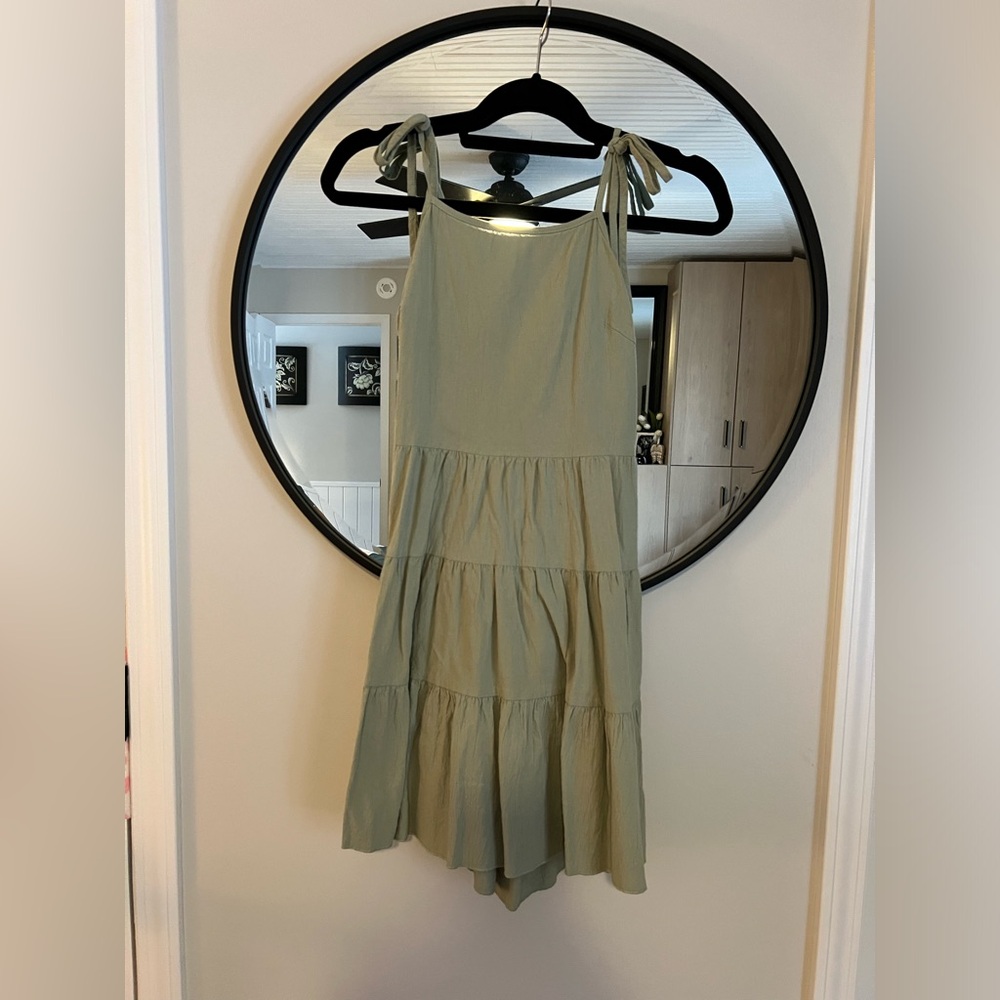 Woman’s Olive Green Dress - Size: M